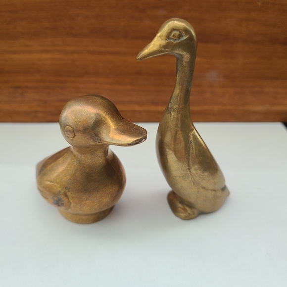 Pair of Vintage Brass Ducks - Picture 9 of 12
